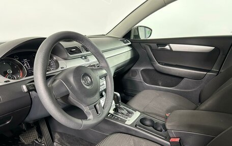 Volkswagen Passat B7, 2011 год, 1 223 000 рублей, 11 фотография