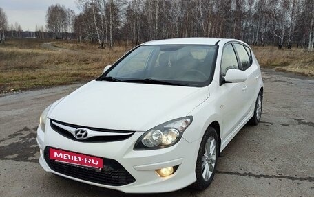 Hyundai i30 I, 2011 год, 950 000 рублей, 3 фотография