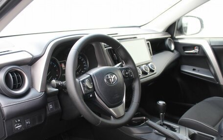 Toyota RAV4, 2015 год, 2 300 000 рублей, 17 фотография