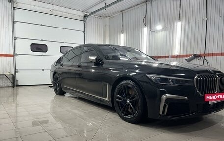 BMW 7 серия, 2020 год, 10 300 000 рублей, 2 фотография