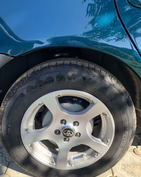 Toyota Avensis, 1998 год, 700 000 рублей, 8 фотография