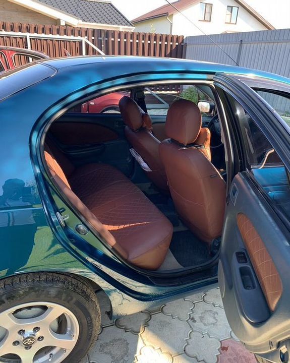 Toyota Avensis, 1998 год, 700 000 рублей, 11 фотография