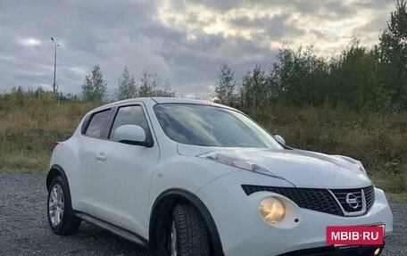 Nissan Juke II, 2012 год, 990 000 рублей, 4 фотография