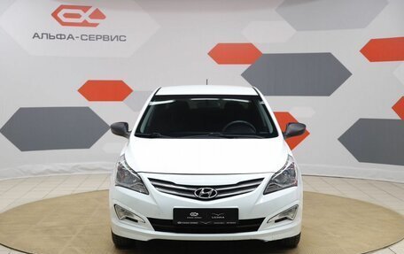 Hyundai Solaris II рестайлинг, 2015 год, 1 070 000 рублей, 2 фотография