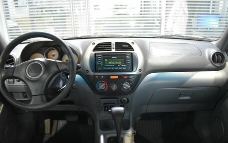 Toyota RAV4, 2003 год, 715 000 рублей, 5 фотография