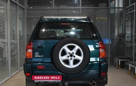 Toyota RAV4, 2003 год, 715 000 рублей, 3 фотография