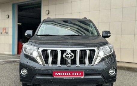 Toyota Land Cruiser Prado 150 рестайлинг 2, 2013 год, 3 590 000 рублей, 2 фотография