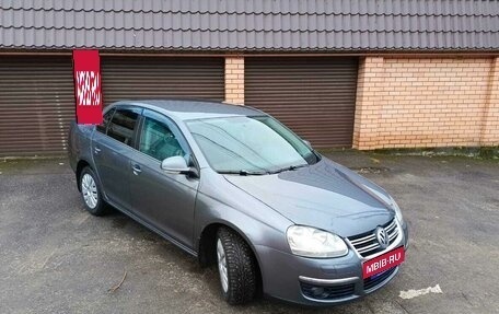 Volkswagen Jetta VI, 2009 год, 680 000 рублей, 4 фотография