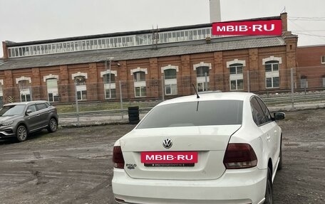 Volkswagen Polo VI (EU Market), 2015 год, 550 000 рублей, 4 фотография