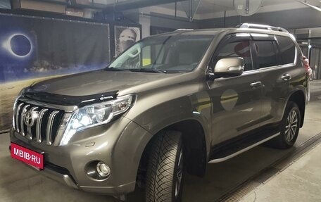 Toyota Land Cruiser Prado 150 рестайлинг 2, 2016 год, 4 500 000 рублей, 1 фотография