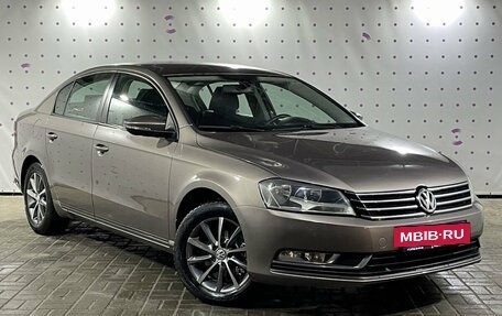 Volkswagen Passat B7, 2011 год, 1 240 000 рублей, 2 фотография