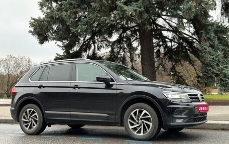 Volkswagen Tiguan II, 2019 год, 3 290 000 рублей, 1 фотография