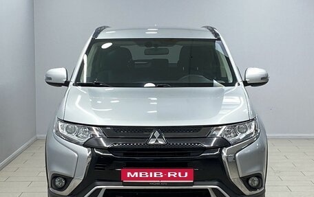 Mitsubishi Outlander III рестайлинг 3, 2021 год, 2 790 000 рублей, 2 фотография