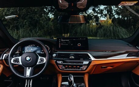 BMW 5 серия, 2020 год, 5 630 000 рублей, 31 фотография