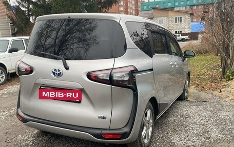 Toyota Sienta II, 2017 год, 1 700 000 рублей, 5 фотография