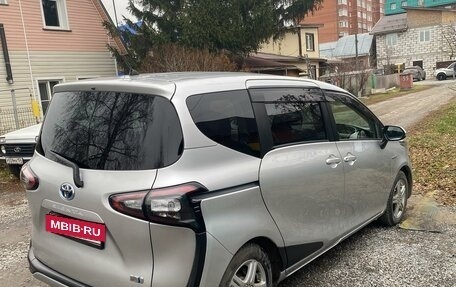 Toyota Sienta II, 2017 год, 1 700 000 рублей, 7 фотография