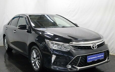 Toyota Camry, 2017 год, 2 350 000 рублей, 3 фотография