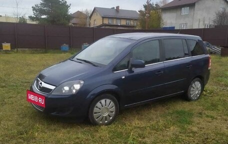 Opel Zafira B, 2011 год, 825 000 рублей, 6 фотография