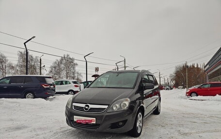 Opel Zafira C рестайлинг, 2012 год, 929 000 рублей, 3 фотография