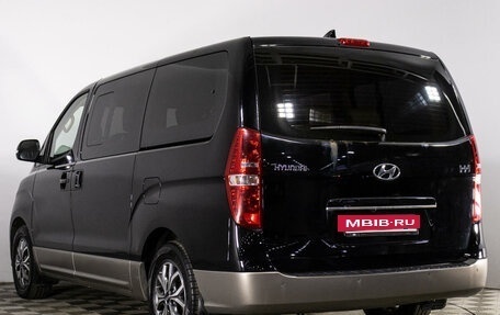 Hyundai H-1 II рестайлинг, 2019 год, 3 149 000 рублей, 7 фотография