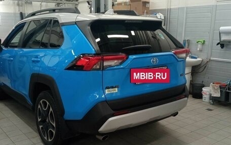 Toyota RAV4, 2019 год, 3 848 000 рублей, 4 фотография