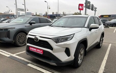 Toyota RAV4, 2021 год, 2 797 000 рублей, 1 фотография