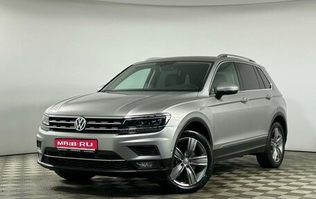 Volkswagen Tiguan II, 2017 год, 2 825 000 рублей, 1 фотография