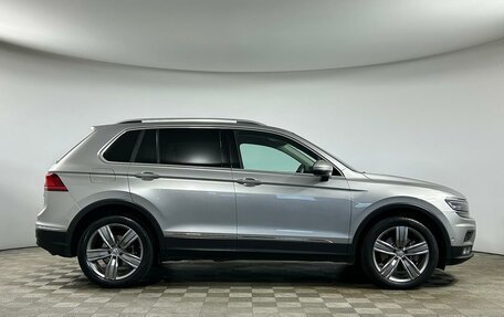 Volkswagen Tiguan II, 2017 год, 2 825 000 рублей, 4 фотография