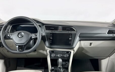 Volkswagen Tiguan II, 2017 год, 2 825 000 рублей, 14 фотография