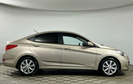 Hyundai Solaris II рестайлинг, 2011 год, 895 000 рублей, 4 фотография