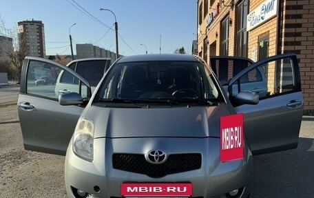 Toyota Yaris III рестайлинг, 2008 год, 760 000 рублей, 4 фотография