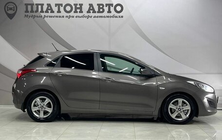 Hyundai i30 II рестайлинг, 2012 год, 1 048 000 рублей, 4 фотография