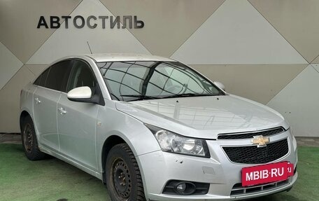 Chevrolet Cruze II, 2010 год, 610 000 рублей, 2 фотография