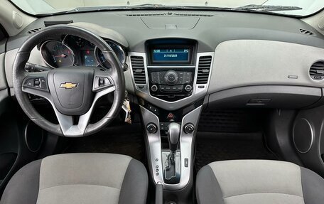 Chevrolet Cruze II, 2010 год, 610 000 рублей, 14 фотография