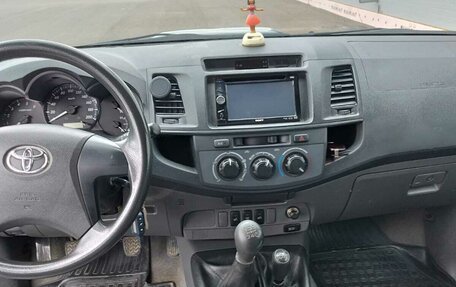 Toyota Hilux VII, 2013 год, 2 300 000 рублей, 9 фотография