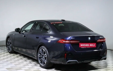 BMW 5 серия, 2023 год, 10 800 000 рублей, 7 фотография