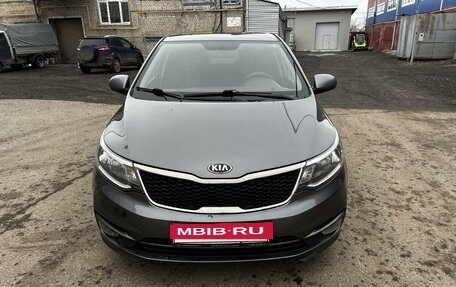 KIA Rio III рестайлинг, 2017 год, 950 000 рублей, 2 фотография