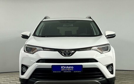 Toyota RAV4, 2017 год, 2 625 000 рублей, 2 фотография