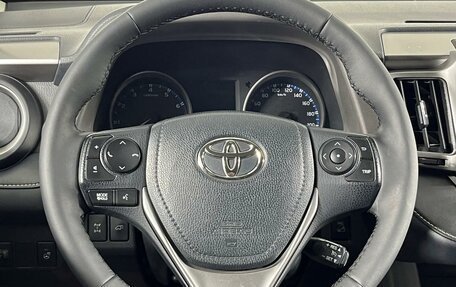 Toyota RAV4, 2017 год, 2 625 000 рублей, 15 фотография