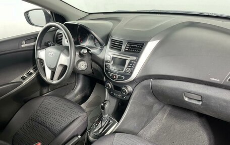 Hyundai Solaris II рестайлинг, 2016 год, 998 000 рублей, 13 фотография