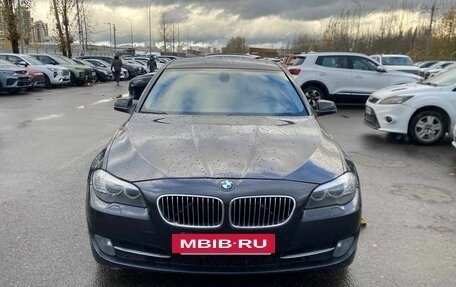 BMW 5 серия, 2010 год, 1 610 000 рублей, 2 фотография