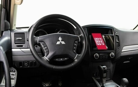 Mitsubishi Pajero IV, 2012 год, 2 748 000 рублей, 16 фотография