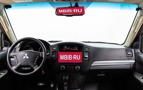 Mitsubishi Pajero IV, 2012 год, 2 748 000 рублей, 15 фотография