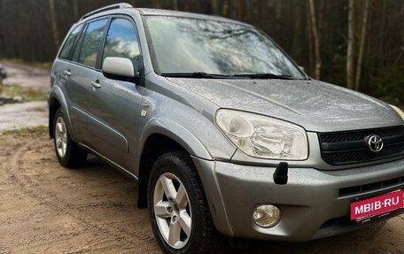 Toyota RAV4, 2003 год, 930 000 рублей, 2 фотография