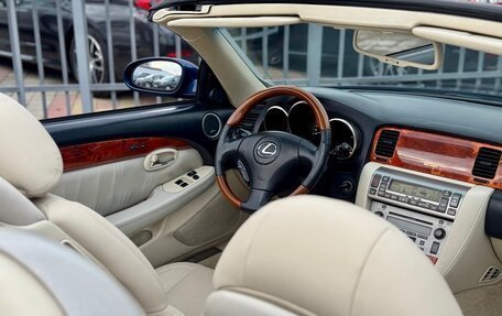 Lexus SC II рестайлинг, 2005 год, 1 699 000 рублей, 21 фотография