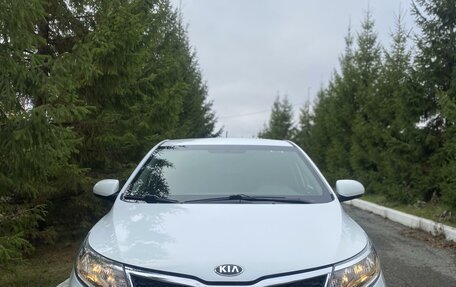 KIA Rio III рестайлинг, 2016 год, 1 095 000 рублей, 2 фотография