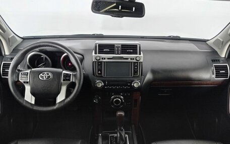 Toyota Land Cruiser Prado 150 рестайлинг 2, 2014 год, 3 770 000 рублей, 11 фотография