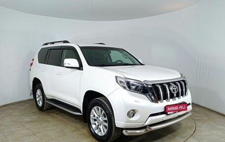 Toyota Land Cruiser Prado 150 рестайлинг 2, 2014 год, 3 770 000 рублей, 3 фотография