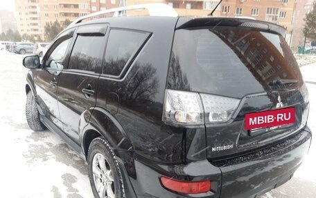 Mitsubishi Outlander III рестайлинг 3, 2010 год, 1 680 000 рублей, 5 фотография