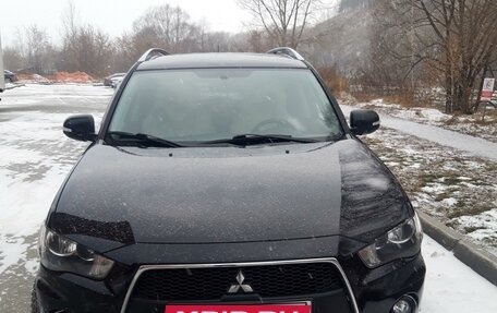 Mitsubishi Outlander III рестайлинг 3, 2010 год, 1 680 000 рублей, 9 фотография